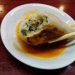 新シン - 肉汁あふれる焼き餃子