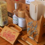 グリル＆コーヒー はせがわ - テーブル上のつまようじ等