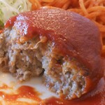 グリル＆コーヒー はせがわ - ハンバーグ断面