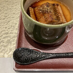 梅田 鮨 よこ田 - 鰻がたっぷり！玉蜀黍の食感の甘みが抜群！山椒のピリッと感も素晴らしい！鰻のタレはもう少し少なくても良かったかな。でも美味い！