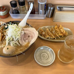 麺や和 - 味噌なごみラーメン&餃子セット(ジンジャーエール)