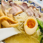 Chuugoku Ramen Youshuu Shounin - 【塩 叉烧 拉面(塩チャーシュー ラーメン)】1,060円