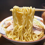 煮干中華 余韻 - 麺リフト