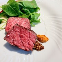 La Brianza - 岩手県産A５和牛もも炭火焼き。この日はサシ少なめのお肉でもやわらか噛みごたえもあって素材の良さ感じられる美味しさ(๑´ڡ`๑)♡ 火入れも丁度よかった感じ