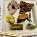 Shutei Hokura - 信州太郎ポークゆで豚、羅臼昆布チップス
                        丸十熟成チーズ和え、南瓜南蛮漬、鯵干し
                        牛蒡クミン醤油漬け、ぬか漬け