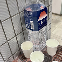 酒亭穂椋 - 店内？店頭のフリースペースで