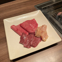 焼肉うしごろ 新宿三丁目店 - 