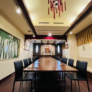 《Banquet plan with all-you-can-drink available in a large completely private room》 For entertainment and dinner parties