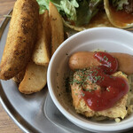 メキシカンキッチン オラレ - ガーリックポテト＆本日の小鉢