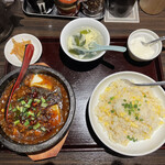 本格四川料理 麻辣先生 - 石焼麻婆豆腐+チャーハンセット1,000円