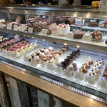 ラヴニュー - ショーケース