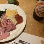 あつた蓬莱軒 - ホテルのラウンジで