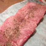 焼肉 山水 - 25年4月　厚切りタン塩