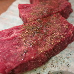 焼肉 山水 - 25年4月　厚切りハラミ　塩で