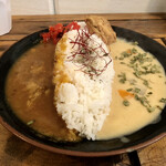 マンドリルカレー - 2022.9.20  あいがけカレー