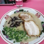 ホームラン本店 - ラーメン(650円)