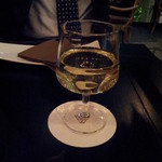 Whisky Dining WWW.W - グラスハウスワイン白　６８０円