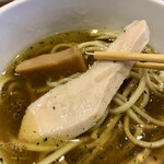 麺屋鈴春 - 鶏胸肉チャーシュー