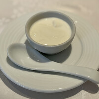四川豆花飯荘 東京店 - 杏仁豆腐