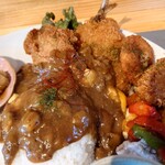 GOHAN-YA あたしんち - おまかせシーフードカレー御膳 2,000円 (税込)、ミックスフライ