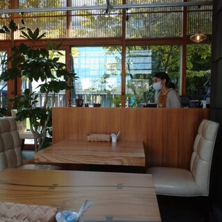 SHOKUDO&CAFE yumyum_2