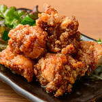 Deep-fried chicken with delicious sauce
