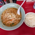 くるまやラーメン - 味噌らーめん　半ライス