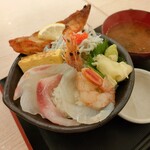 Gyokai Oroshidonya Makihara Shokudou - 海鮮丼