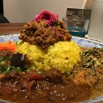 胡粋 - 上に載ってるのがラムキーマ