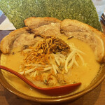 麺場 田所商店 - 料理写真:江戸前味噌　味噌漬け炙りチャーシュー麺1265円