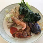 シンガポール・シーフード・リパブリック - チキン➰春雨サラダ➰青菜➰茄子➰蟹➰海老