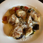 ガニュ・パン - メインの若鳥ローストのラタトゥイユ(美味〜♪)