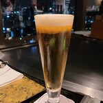 嘉門 - 母はまず大好きな生ビールで喉を潤す(アサヒ1,800円)