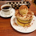 フライング・スコッツマン - ブレンド珈琲とティラミスホットケーキ