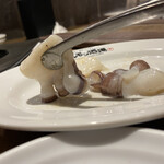 焼肉ホルモン 風土. - お皿に吸盤が