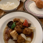 Ginza Asuta - 酢豚、蟹の爪の広東風揚げもの、ご飯