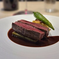 QUAND L'APPETIT VA TOUT VA ! - 蝦夷鹿のロースト ポワヴラードソース