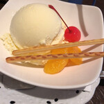 Shirubia Ko-Hi-Ten - アイスクリーム 450円