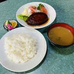 ホクシンケン食堂 - 「ハンバーグ定食」750円税込み♫