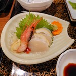 山田旅館 - 日本海近いので、お造りもイイです。