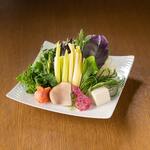 Shabushabu Ichidai - 季節の野菜を取り入れ、色どりも工夫しております。