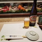 義寿司 - ドリンク写真:先ずはビールを。