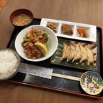 Shizuoka Gyouza Torikaraage Kyabetsu - 