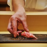 Ginza Sushi Yoshi Hanare - 大トロ握り