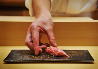 Ginza Sushi Yoshi Hanare - 大トロ握り