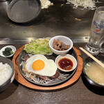 Teppanyaki Kuwachan - ハラミ定食　950円