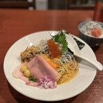 酒肴場 屯 - 【限定】自家製唐墨と釜揚げしらすのまぜそば¥1350