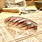 青空 - 旨そうな鯵です