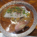 馳走西健一 - ハナダイ　マリネ風　茗荷