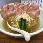 麺屋 一徳 - 塩ラーメン(¥850)+チャーシュートッピング(¥150)